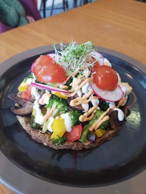 Raw roasted broccoli mushroom pizza at The Living Cafe in Central Singapore
