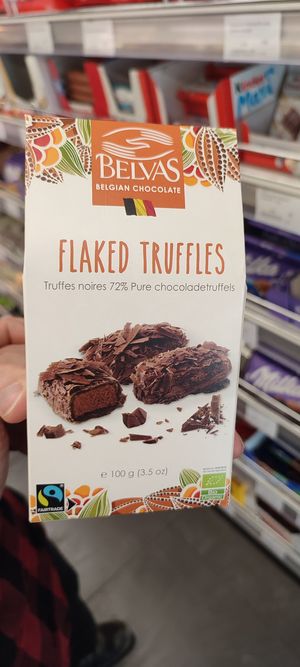 Vegan truffles at BioJu in Lezhe