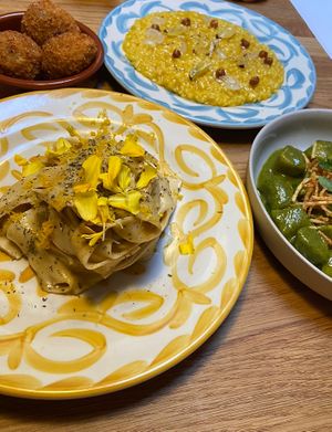 Gnocchi al pesto (these were too soft imo) and the pesto was a bit bland, risotto and papardelle chanterelle. The croquettes were the star of the show 😂  at V'italian in Copenhagen