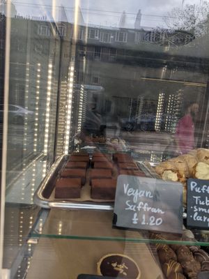 Vegan saffran at Krema Bakehouse in Edinburgh