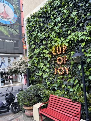 It’s full of plant  at Cup of Joy in Istanbul
