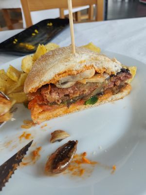  at Las Escuelas in Villacelama