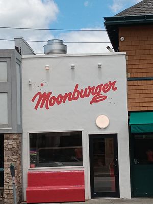  at Moonburger in New Paltz