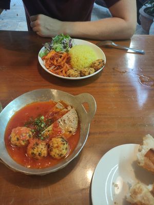 Dinner at Eros Vegan Restaurant (Veggie Saigon) in Da Nang