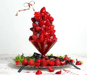 Vegan strawberry parfait at Pro Labo Cafe - プロラボカフェ - Maybe closed in Tokyo