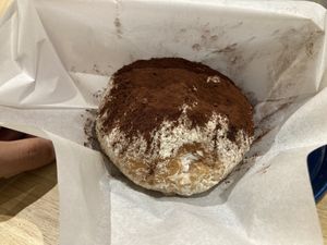 Hase bread with cream and cacao  at Luna Burger  in Kamakura