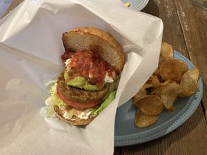Salsa burger  at Luna Burger  in Kamakura