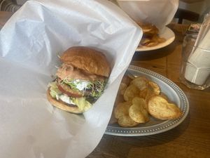 10/10 burger  at Luna Burger  in Kamakura