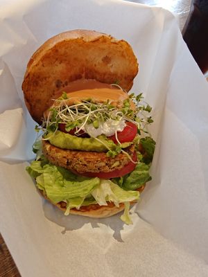  at Luna Burger  in Kamakura