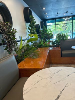 Interior  at Dodah's Kitchen in Waldorf