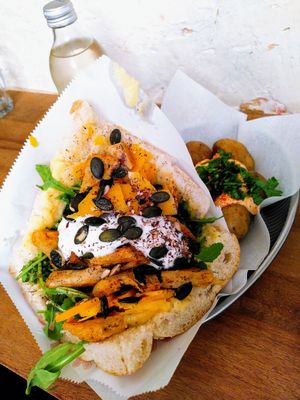 The Berliner + potatoes at Mopa Döner   in Paris