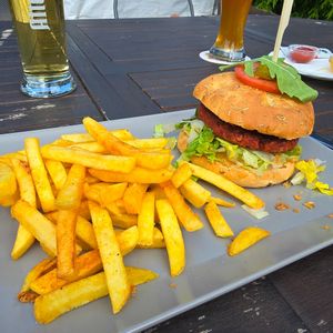 Veganer Burger at Moni's Hexenhäuschen in Braunlage