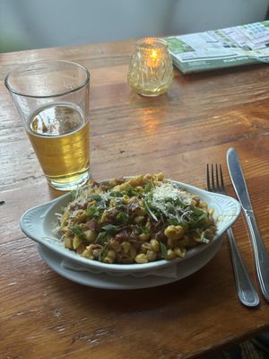 Chipotle bacon mac 🧀🥓  at Fortune in Portland