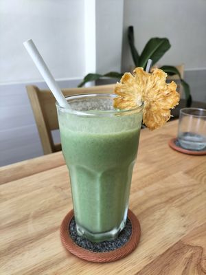 Green smoothie at Phyto Bistro in Nha Trang