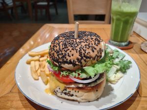 Cheese burger at Phyto Bistro in Nha Trang
