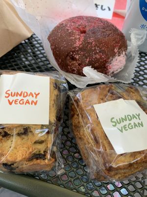 Berry chocolate doughnut and walnut banana and cranberry scones   at Sunday Vegan in Tokyo