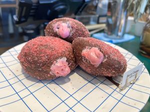 Berry Cacao filled donut  at Sunday Vegan in Tokyo