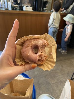 Sakura donut  at Sunday Vegan in Tokyo