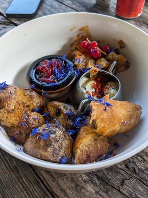 Vegan sausage, Sauerkraut, potatoes at Valhalla Wine & Coffee, kafejnīca in Liepaja