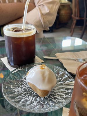 Coffee, lemon cake, tea  at Riverway - 리버웨이 - Maybe closed in Seoul