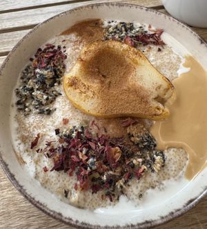 Vegan Porridgee  at Sweet & Pepper Days in Prague