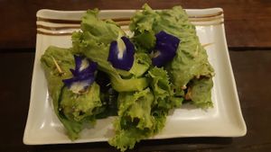Raw pesto leaves wraps at Sweet Sisters Cafe in Koh Samui