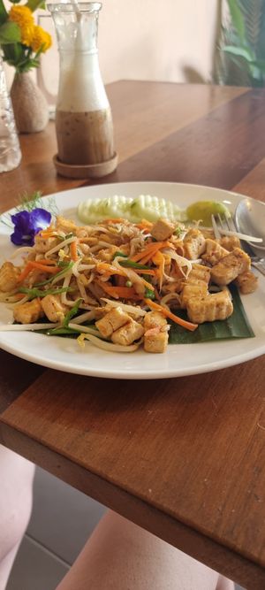 Tofu and pumpkin stir fry at Sweet Sisters Cafe in Koh Samui