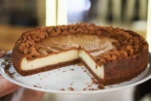  at ZEITGEIST Café in Lyon