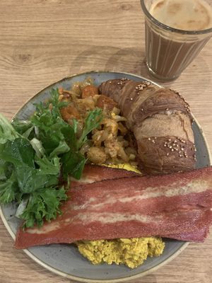 French vegan  at ZEITGEIST Café in Lyon