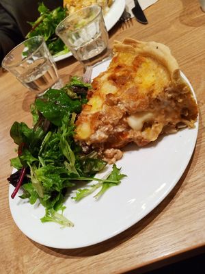 Quiche at ZEITGEIST Café in Lyon
