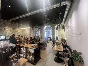 Room   at ZEITGEIST Café in Lyon