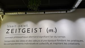  at ZEITGEIST Café in Lyon