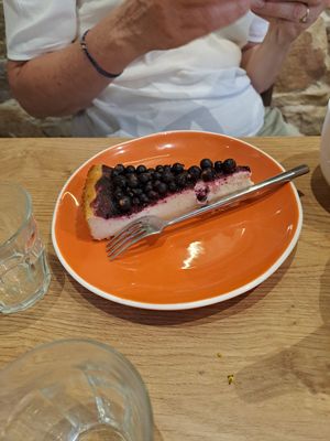  at ZEITGEIST Café in Lyon