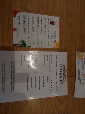  at ZEITGEIST Café in Lyon