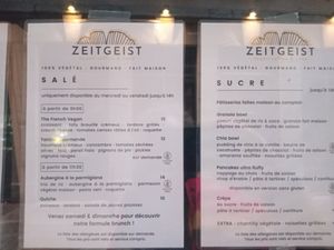  at ZEITGEIST Café in Lyon