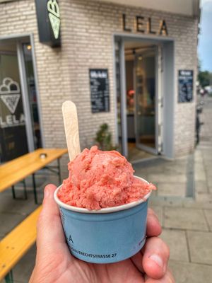 Strawberry   at LELA - Liebe Eis, Liebe Alles (St. Pauli) in Hamburg