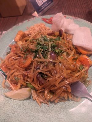 Pad Thai with tofu at Banana Tree - Covent Garden in London