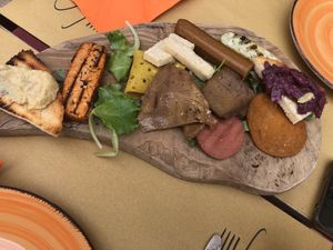 vegan plate at 4 Amici al Bar in Livorno