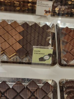Vegan options at Venchi Chocolate & Gelato Columbus Circle  in New York City