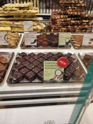 Vegan options at Venchi Chocolate & Gelato Columbus Circle  in New York City