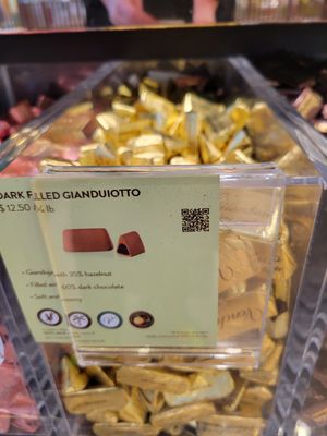 Vegan options at Venchi Chocolate & Gelato Columbus Circle  in New York City