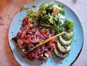 Baba ghanoush toast at green café - Maybe closed in Lisbon