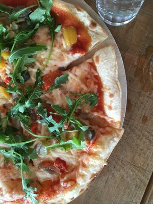 vegan pizza at Strandschuppen in Busum