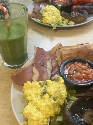 Vegan full English breakfast and Green Express juicee  at Fed By Plants in South East London