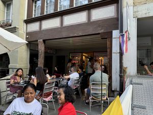 Nice outdoor eating space    at Tab Tim Thai II in Bern