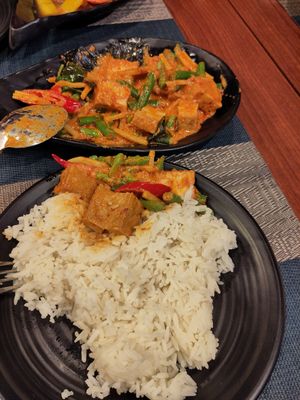 Pad Prik Gang: Fried with red curry, bamboo sprouts and tofu. at Tab Tim Thai II in Bern