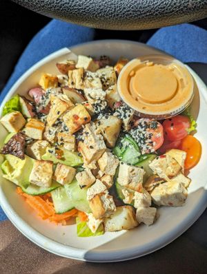 Build your own bowl at Crisp & Green in Bentonville