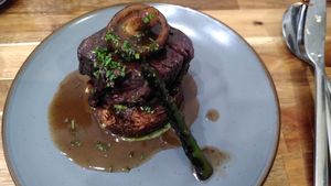 papa rosti con repollo glaseado at D'mentes Café Bistró in Santiago