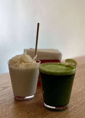 Drinks #Veganuary at D'mentes Café Bistró in Santiago