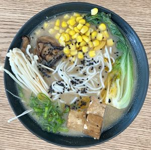 Ramen #Veganuary at D'mentes Café Bistró in Santiago